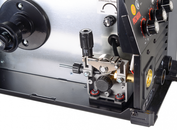 Сварочный полуавтомат многофункциональный Ресанта САИПА-200МФ (MIG/MAG/TIG)